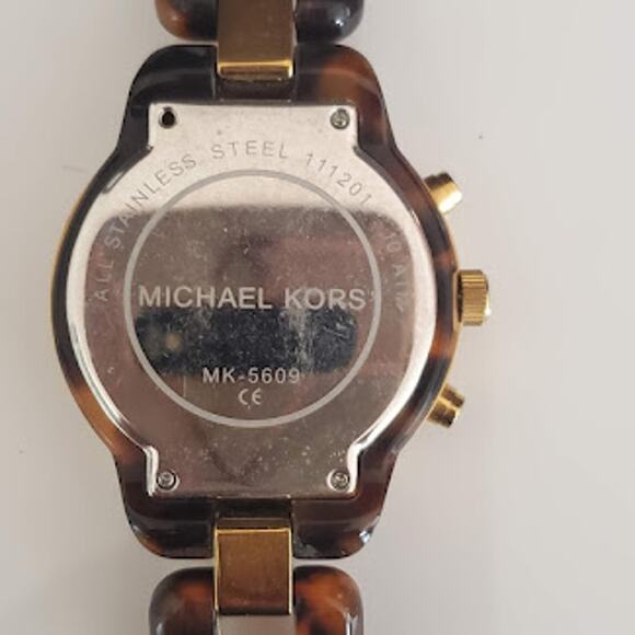 Michael Kors‎ Women's 43mm Watch Gold Tone and Tortoise Shell Band MK5609 Small - Picture 4 of 9